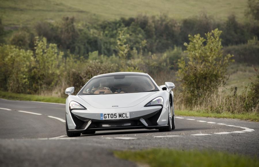  McLaren 570GT 2016 года  (UK) (фото 11 из 125)